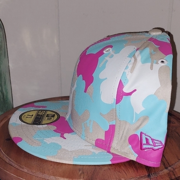 NWOT Kidrobot New Era Fitted Baseball Cap. VTG - Picture 9 of 12